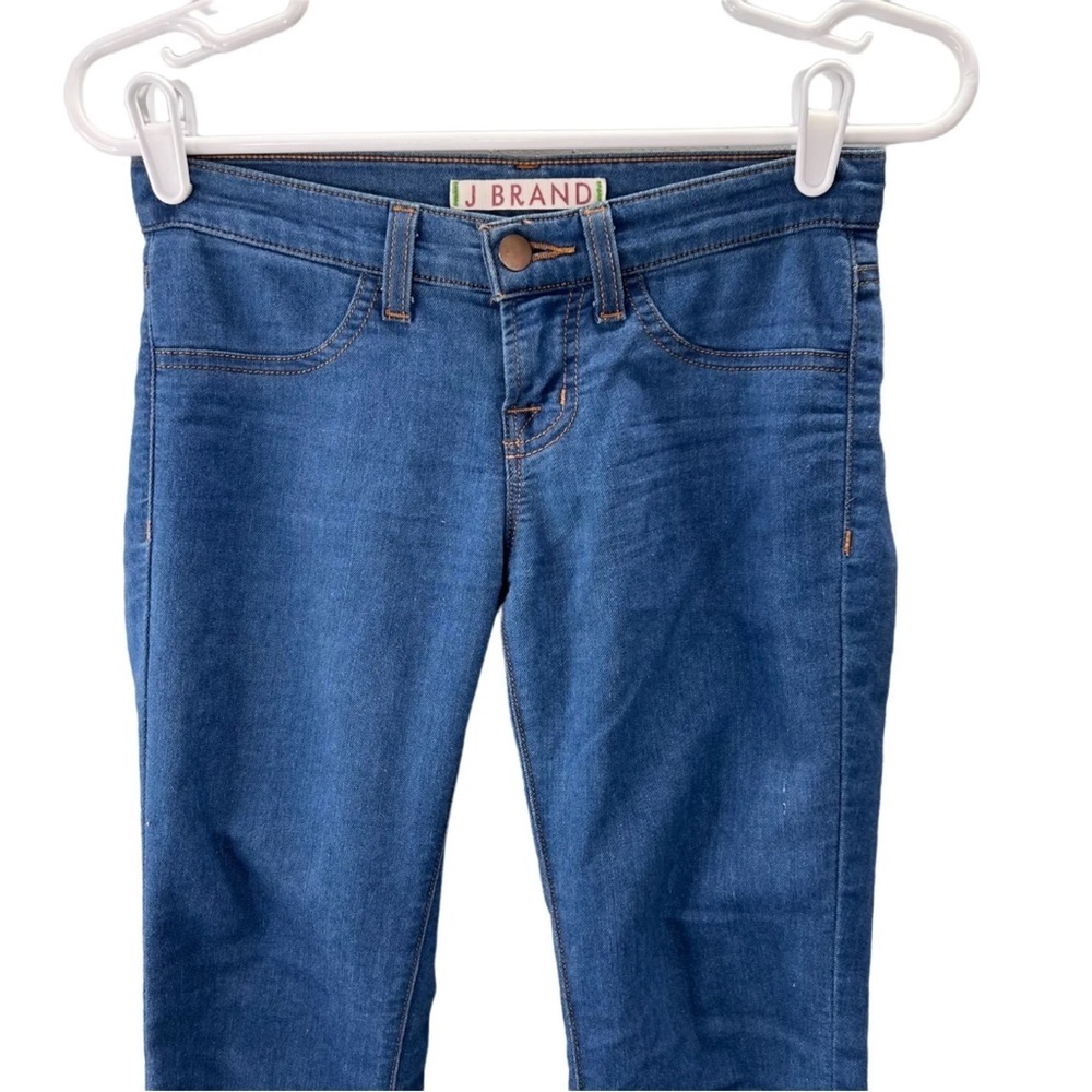 J BRAND size 30 blue jeans Jegging style “ELECTRIC “lightweight